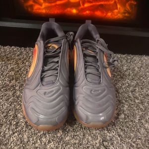 Nike Air Max 720 “Fuel Orange”